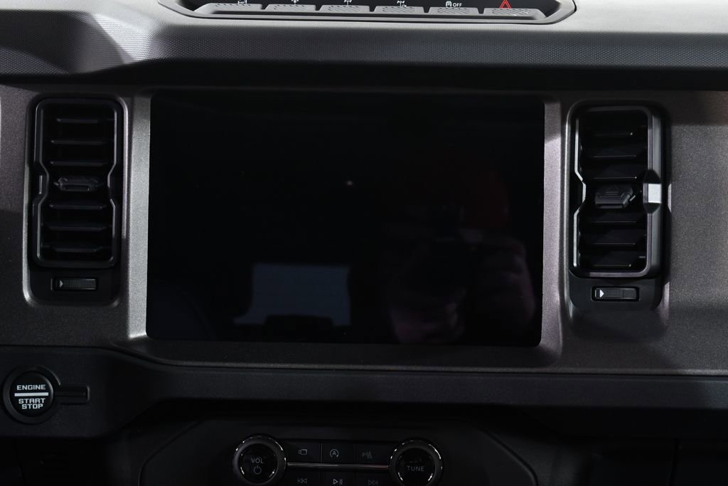 New 2025 Ford Bronco Badlands image 9