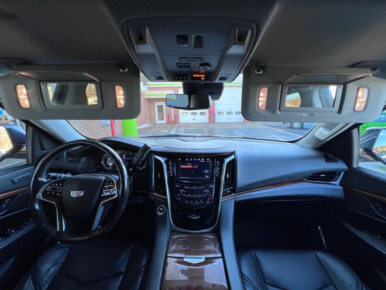 Used 2020 Cadillac Escalade Luxury AWD/4WD image 20