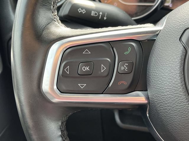 Used 2022 Jeep Wrangler Unlimited Sahara AWD/4WD image 26