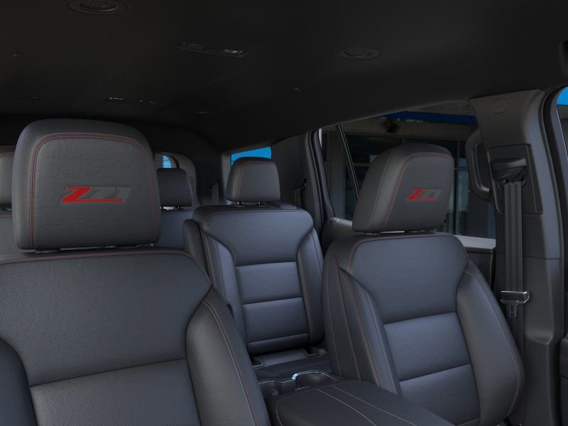 New 2026 Chevrolet Traverse Z71 w/ Driver Confidence Package AWD/4WD image 24