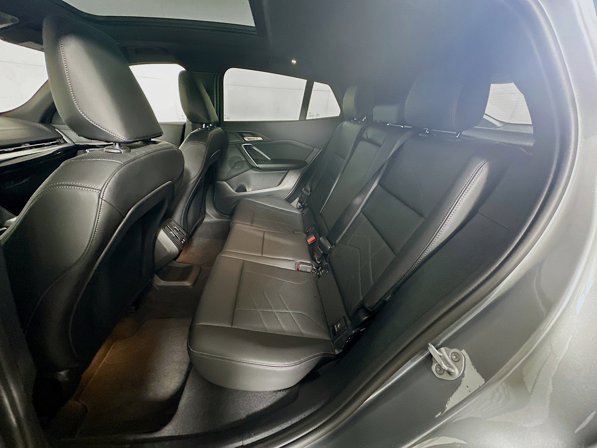 Used 2025 BMW X2 xDrive28i w/ Convenience Package AWD/4WD image 30