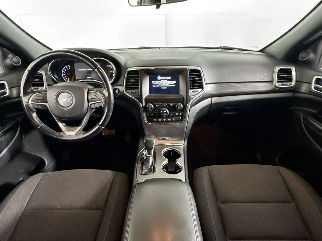 Used 2020 Jeep Grand Cherokee Laredo AWD/4WD image 27