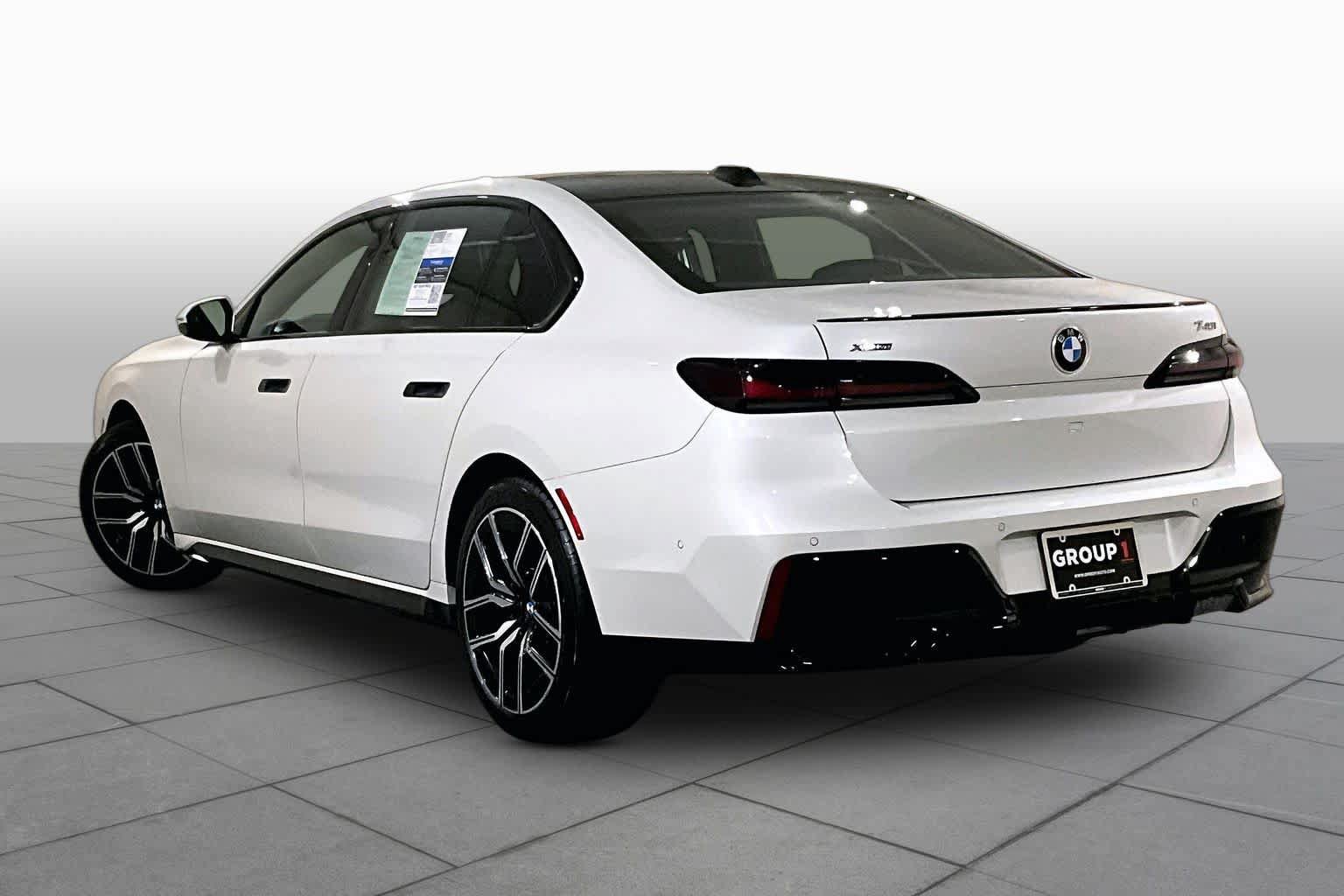 Used 2026 BMW 740i xDrive AWD/4WD image 11
