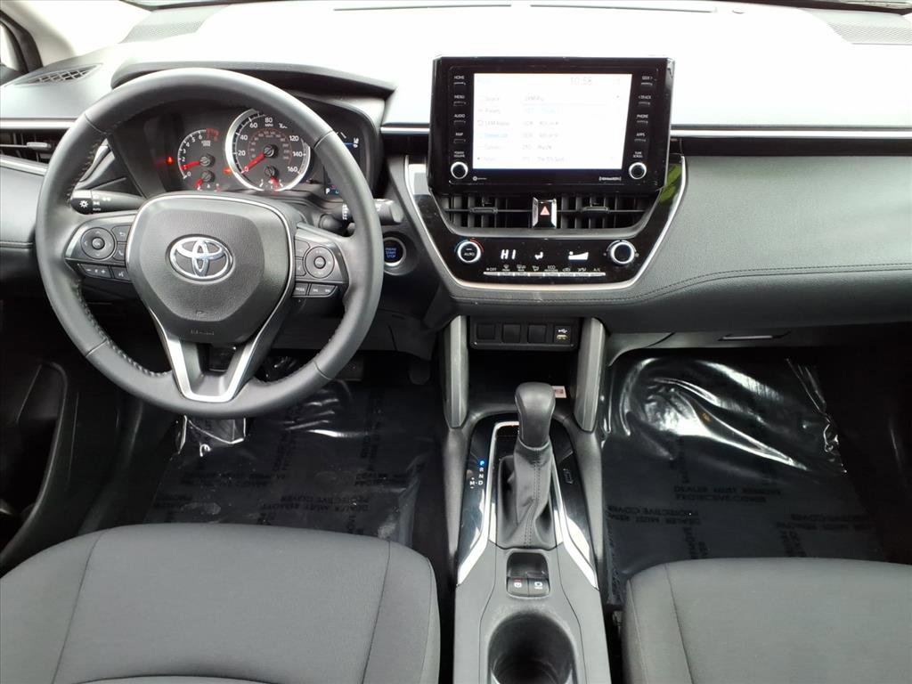 Certified 2022 Toyota Corolla Cross LE image 11