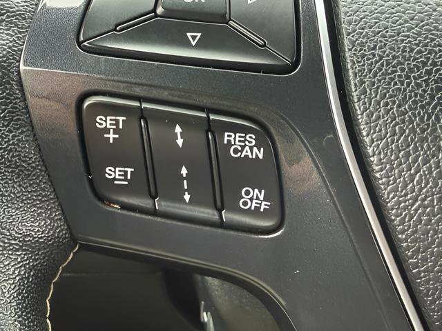 Used 2018 Ford Explorer Platinum image 18