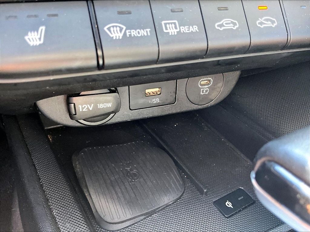 Used 2024 Hyundai Elantra Limited FWD image 27