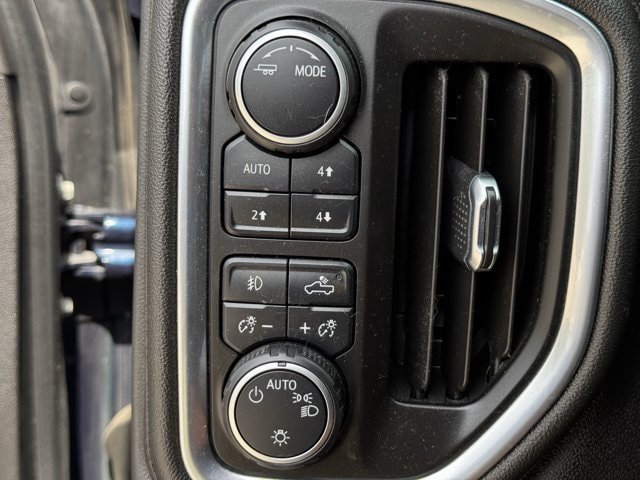 Used 2021 Chevrolet Silverado 1500 RST AWD/4WD image 22