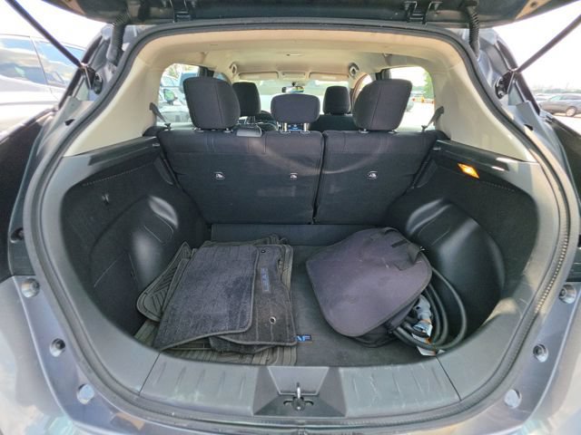 Used 2025 Nissan Leaf S FWD image 11