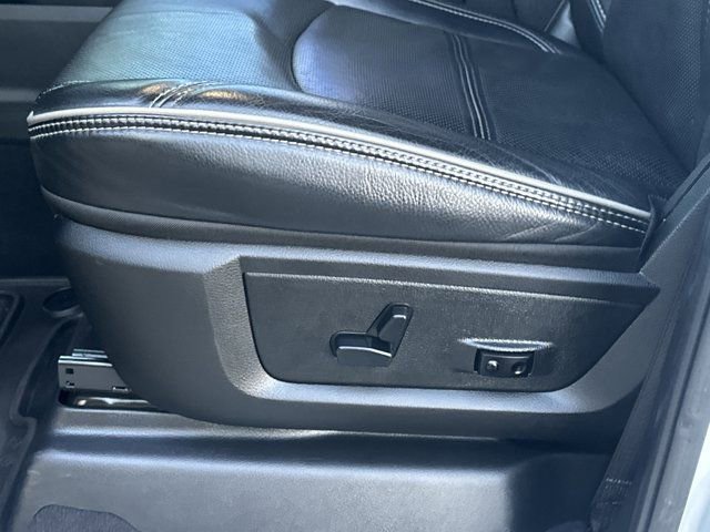 Used 2020 RAM 3500 Limited w/ Max Tow Package image 11