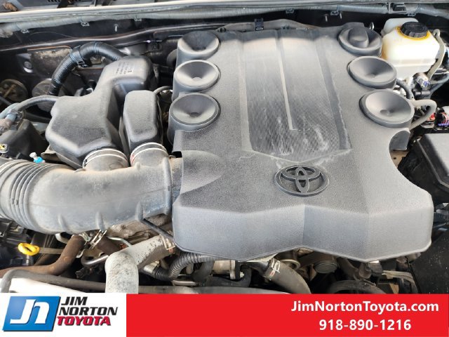 Used 2017 Toyota 4Runner Limited AWD/4WD image 31
