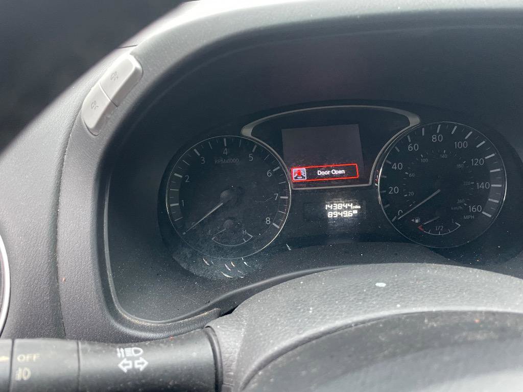 Used 2015 Nissan Pathfinder SV w/ Cargo Package image 14