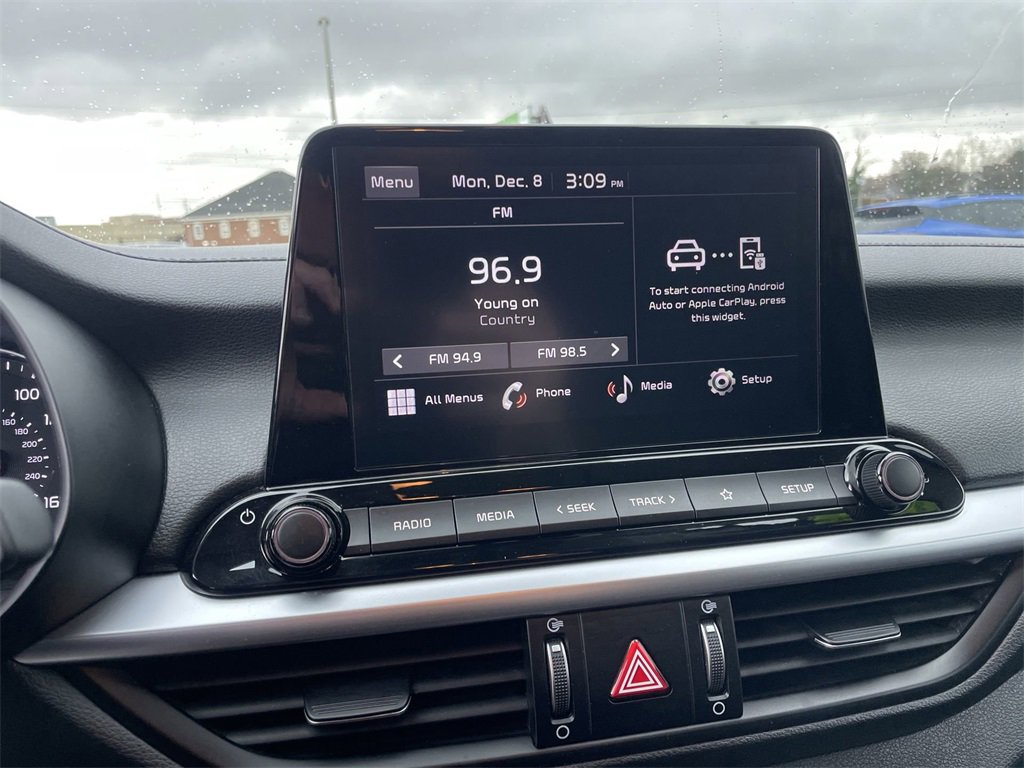 Certified 2022 Kia Forte LXS w/ LXS Technology Package image 10