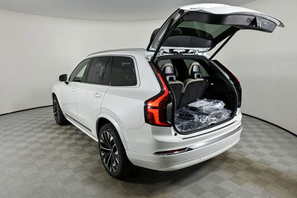 New 2026 Volvo XC90 B6 Plus w/ Protection Package Premier image 34