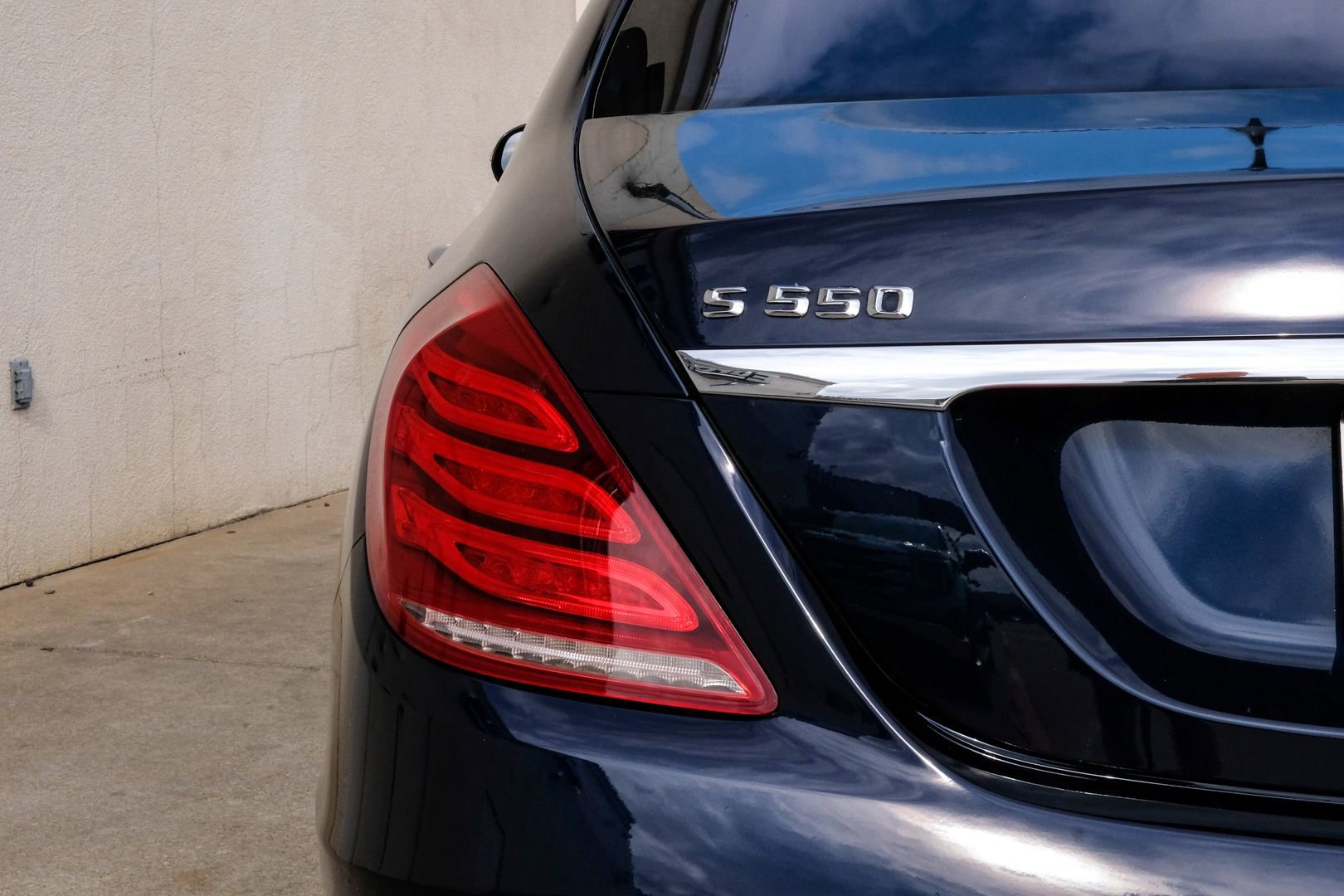 Used 2015 Mercedes-Benz S 550 Sedan w/ Sport Package image 51