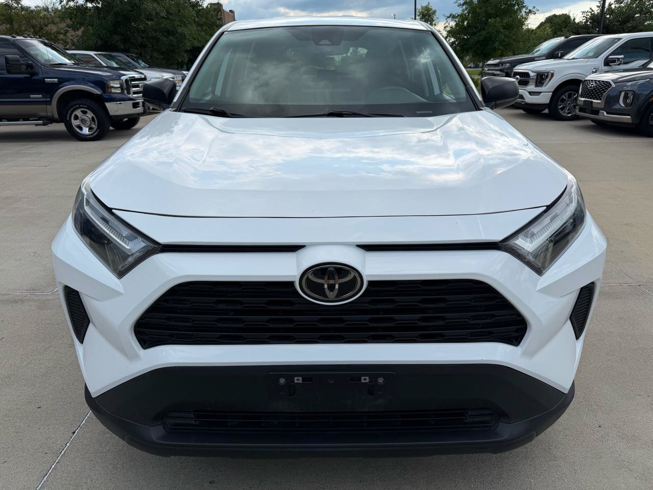 Used 2024 Toyota RAV4 LE AWD/4WD image 2