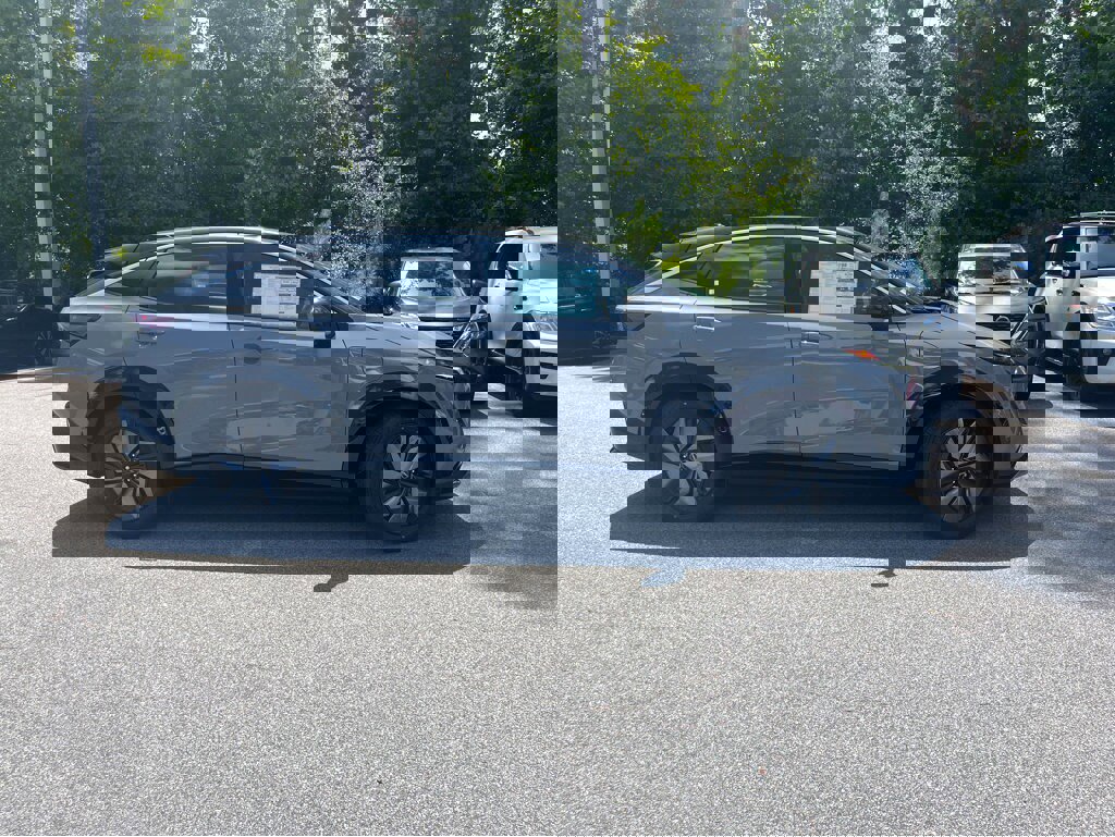 New 2023 Nissan Ariya FWD image 13