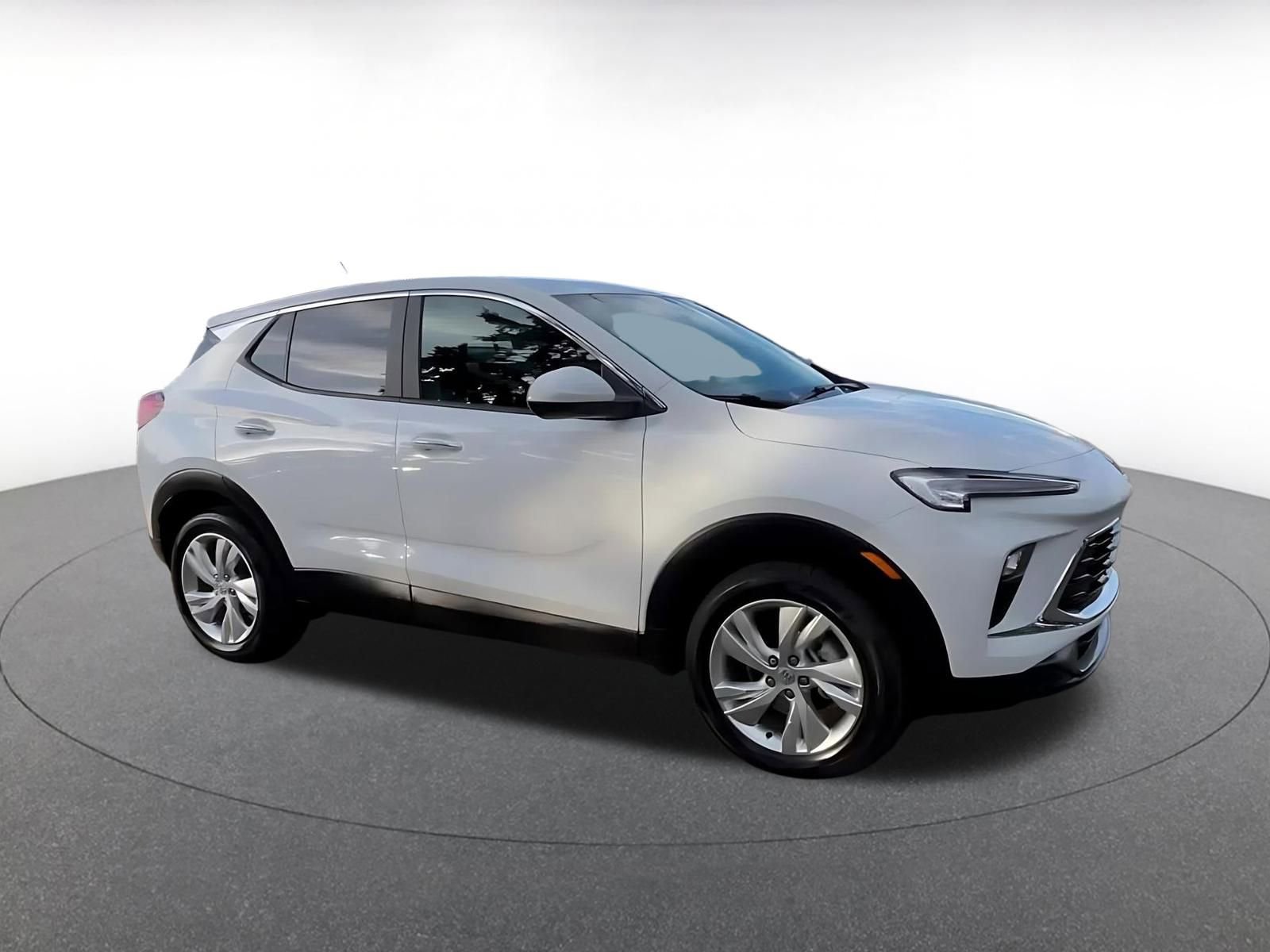 Used 2025 Buick Encore GX Preferred image 2