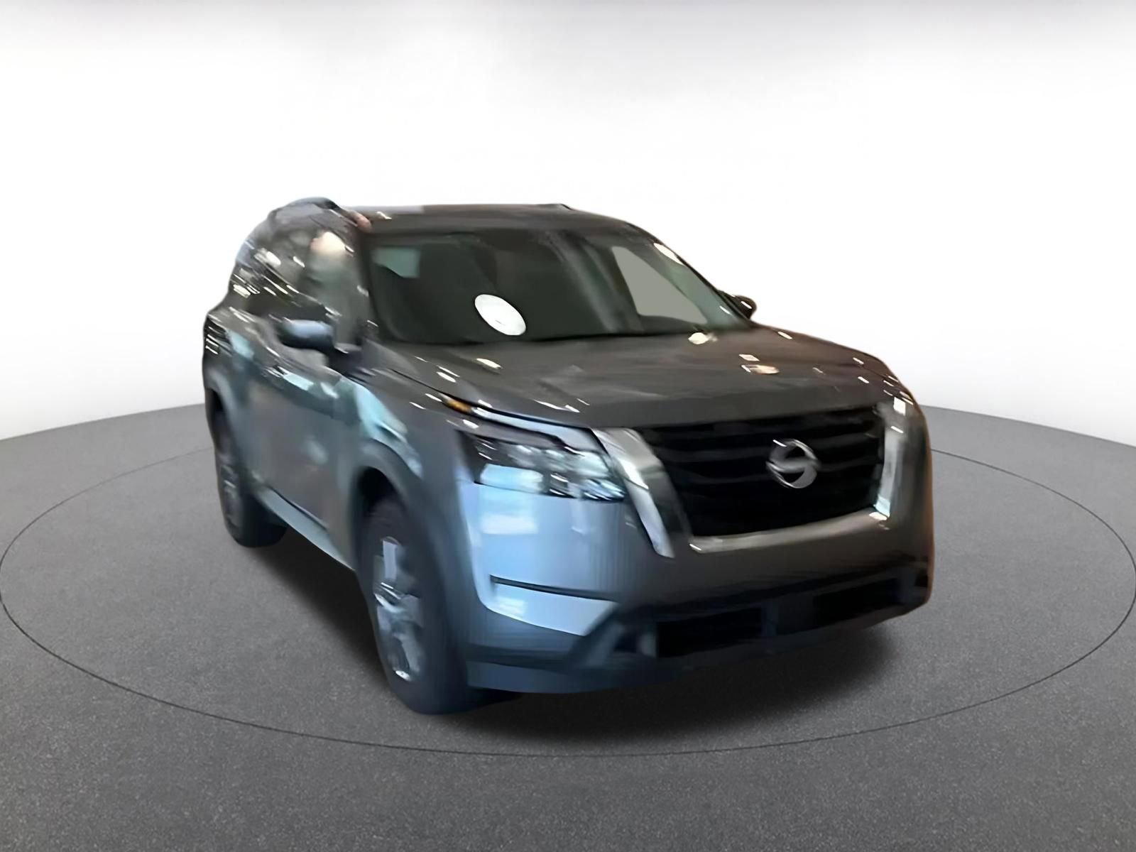 Used 2025 Nissan Pathfinder SV AWD/4WD image 3