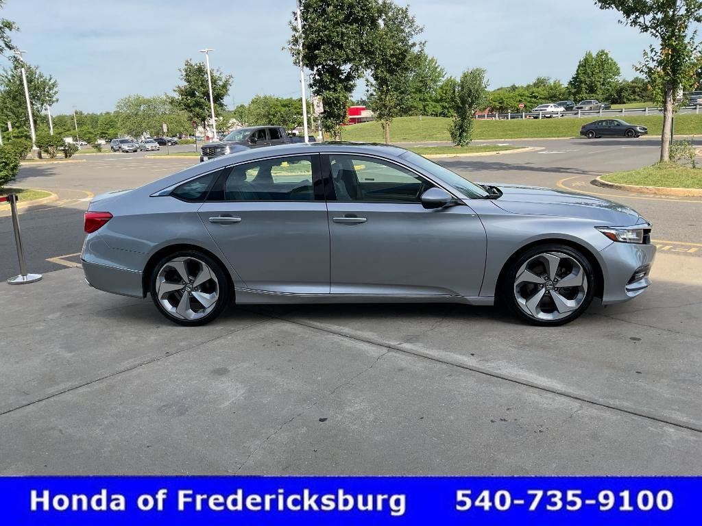 Used 2018 Honda Accord Touring image 7