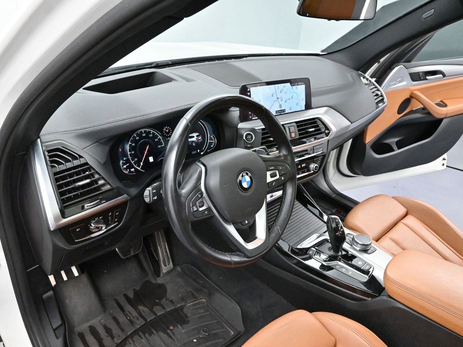 Used 2018 BMW X3 M40i image 13