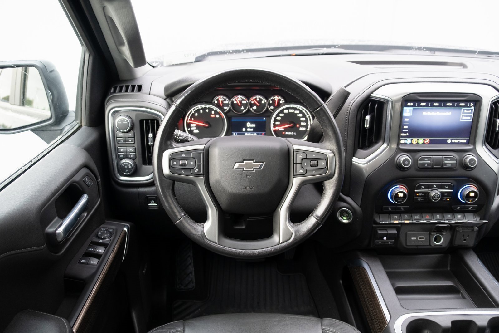 Used 2020 Chevrolet Silverado 1500 RST w/ All-Star Edition image 2