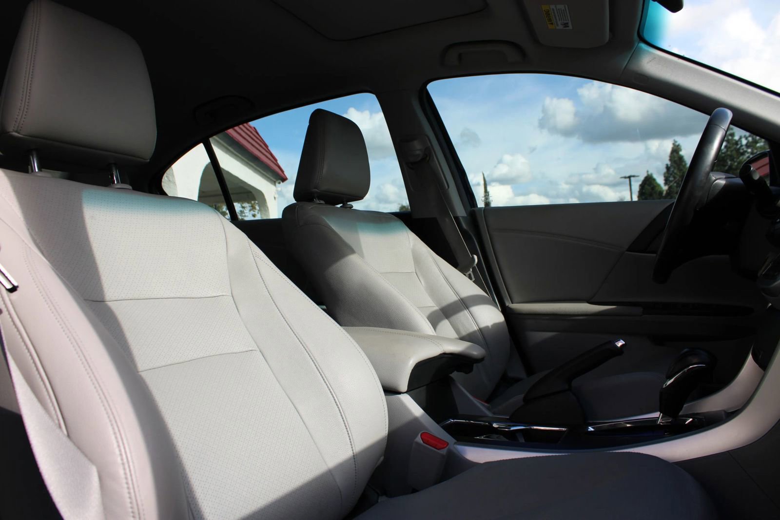 Used 2014 Honda Accord EX-L image 16