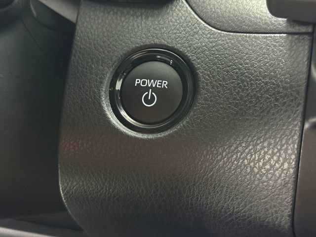 Used 2026 Toyota Camry SE w/ Convenience Package FWD image 15