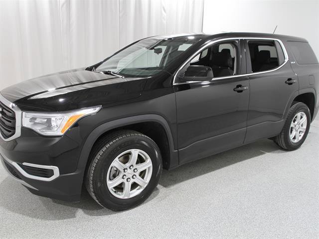 Used 2017 GMC Acadia SLE image 3