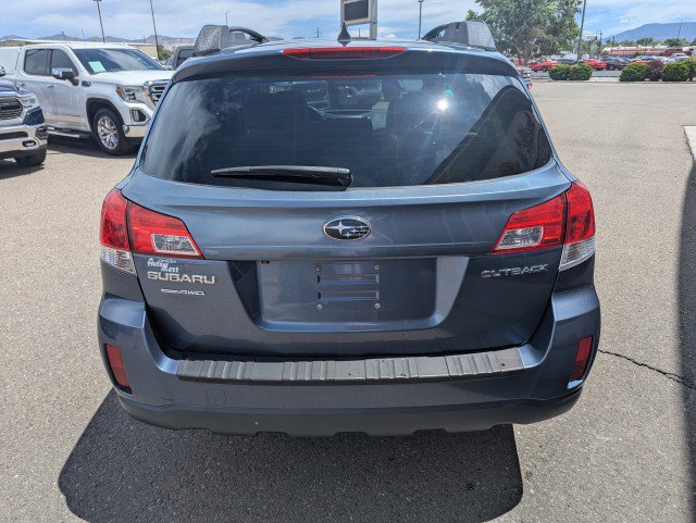 Used 2013 Subaru Outback 2.5i Limited AWD/4WD image 4
