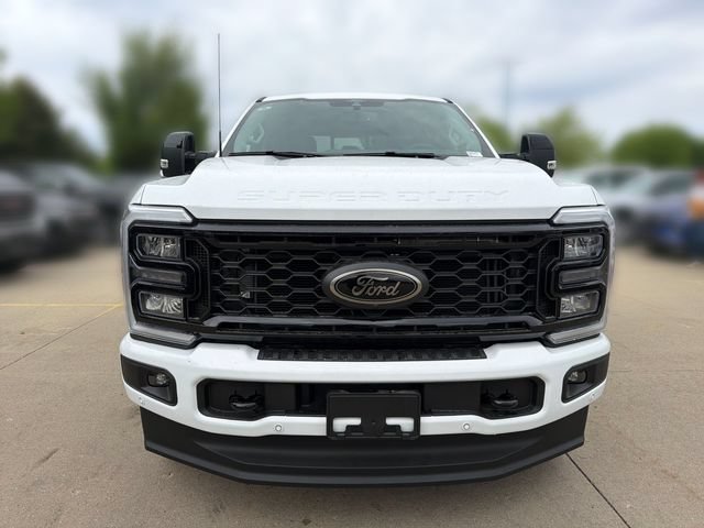 New 2026 Ford F250 Lariat w/ Black Appearance Package AWD/4WD image 12