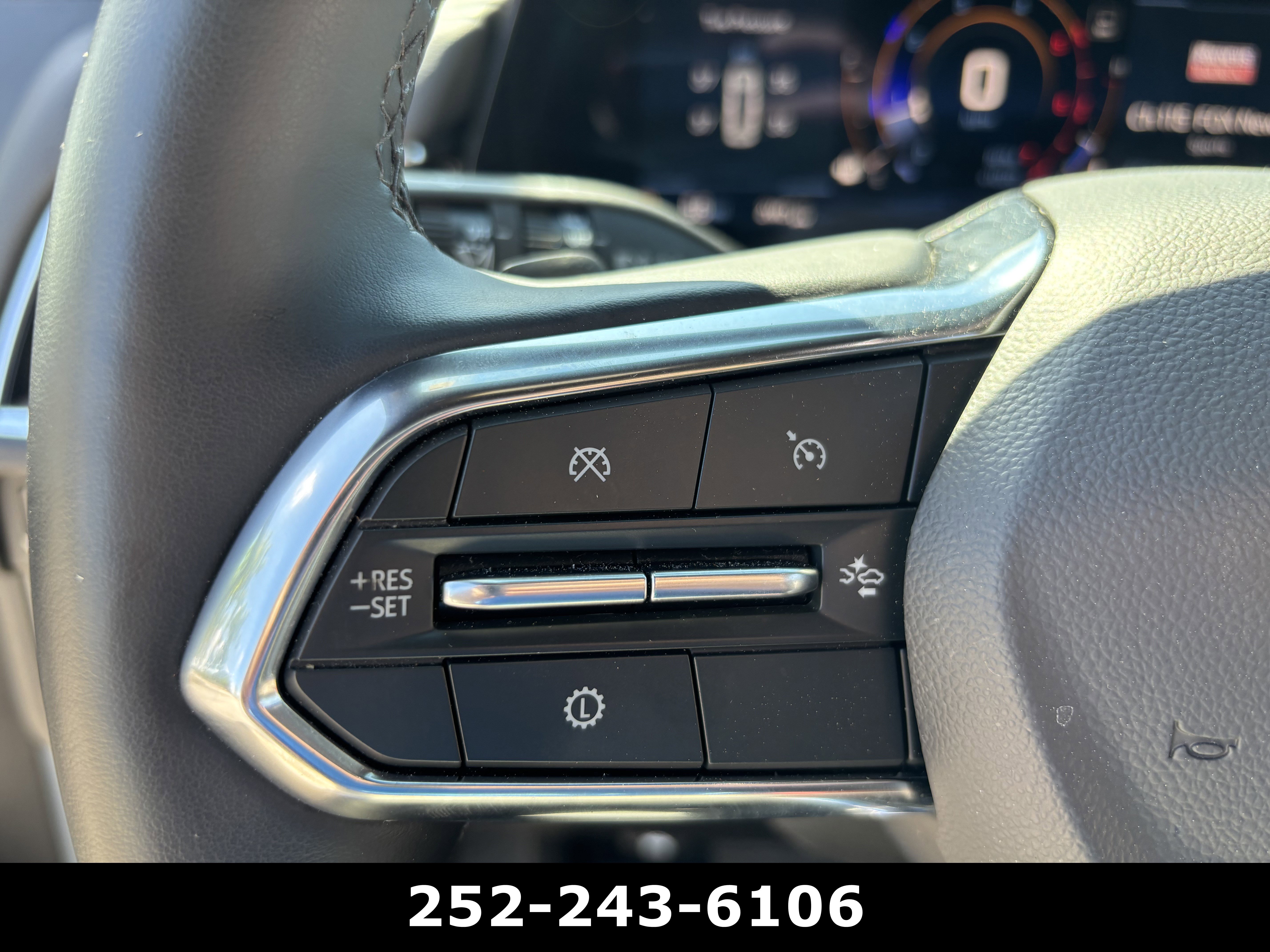 Used 2025 Chevrolet Tahoe High Country AWD/4WD image 38