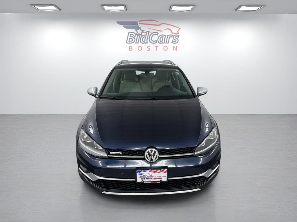 Used 2019 Volkswagen Golf Alltrack S AWD/4WD image 2