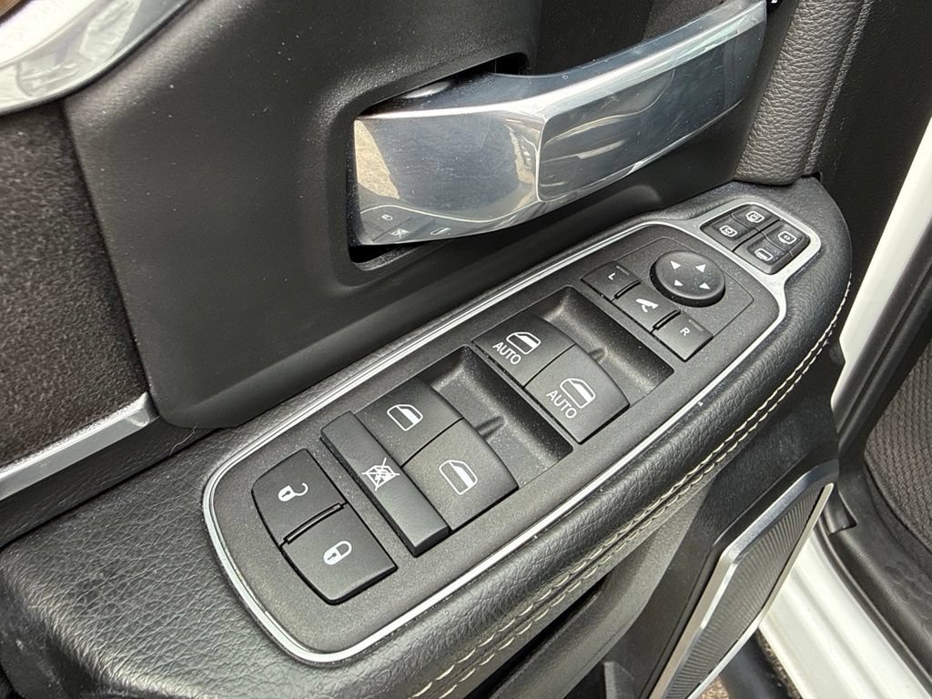 Used 2024 RAM 2500 Laramie AWD/4WD image 22