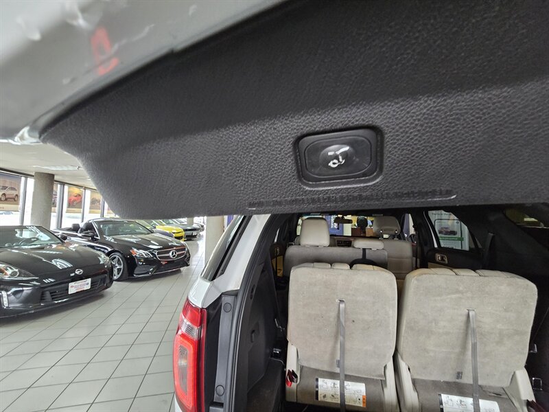 Used 2015 Ford Explorer XLT w/ Equipment Group 202B AWD/4WD image 36