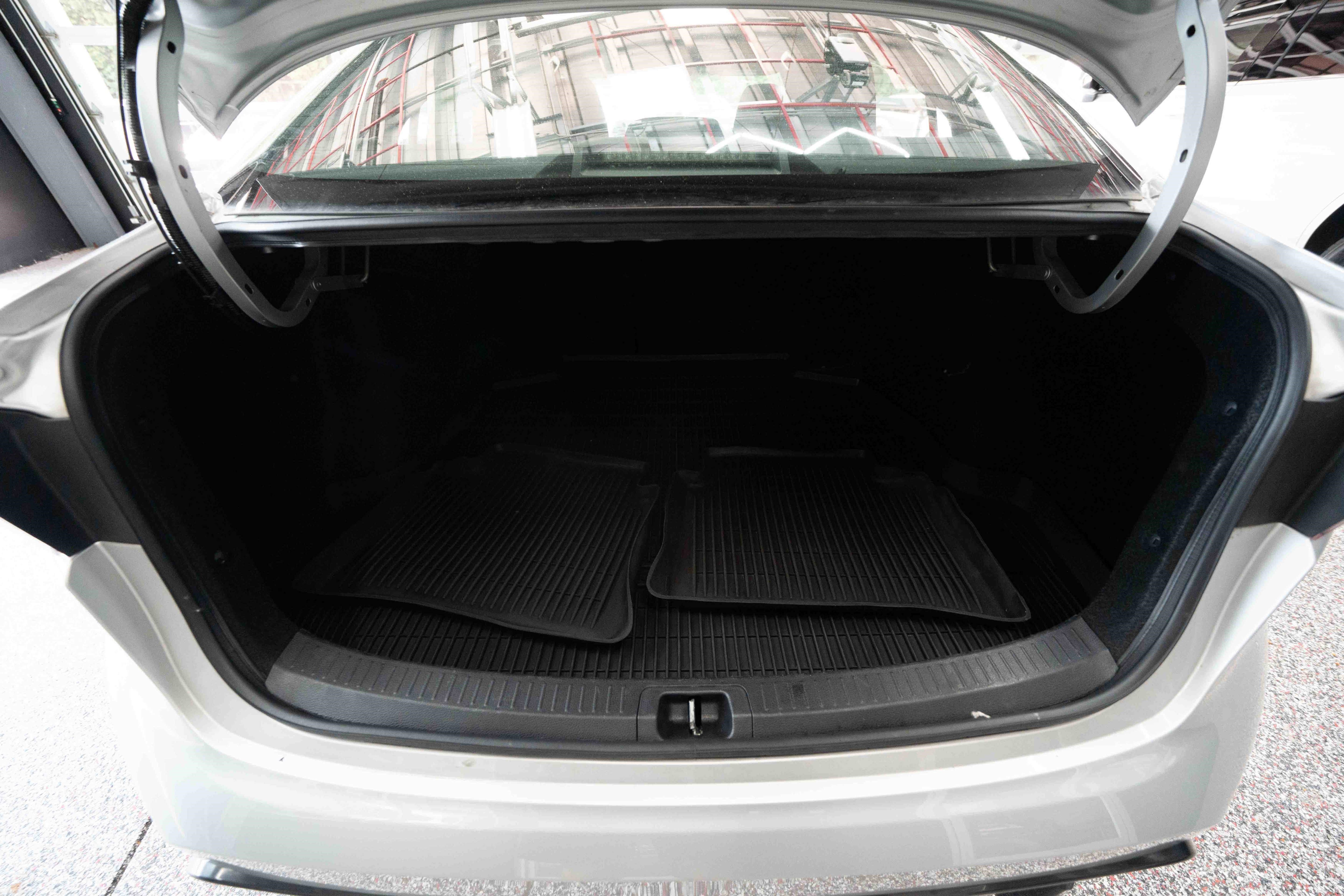 Used 2024 Toyota Corolla SE FWD image 27