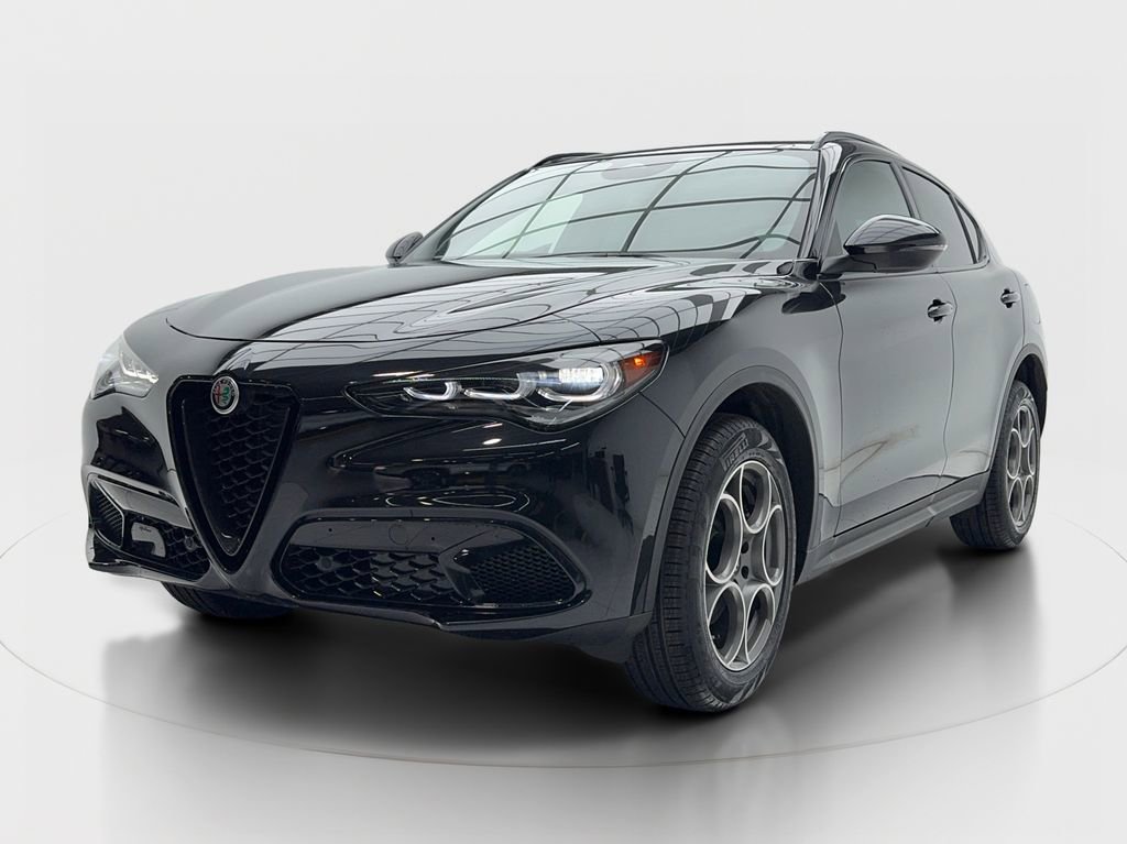 New 2025 Alfa Romeo Stelvio Sprint w/ Convenience Package image 4