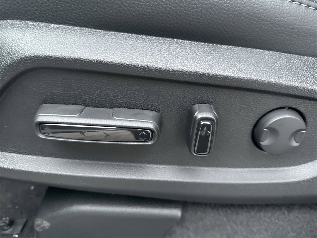 New 2025 Honda Pilot EX-L image 14