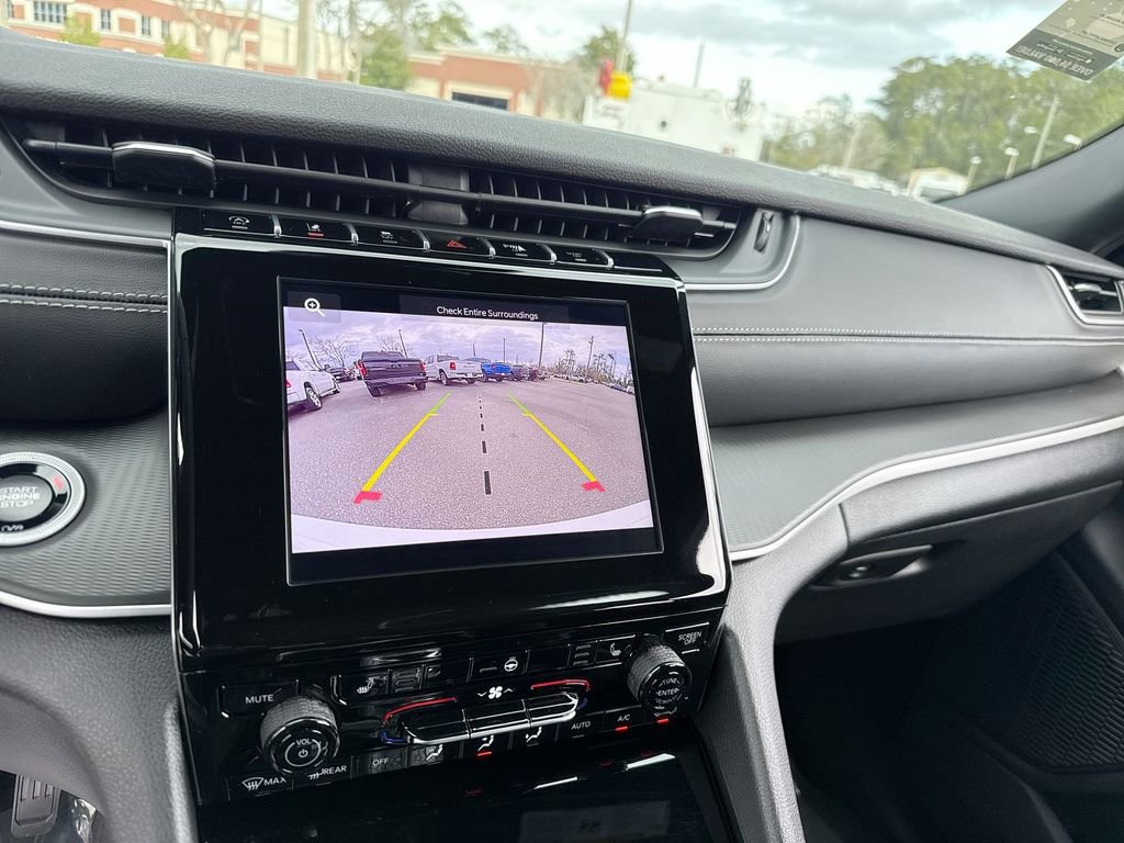 New 2026 Jeep Grand Cherokee Laredo image 22