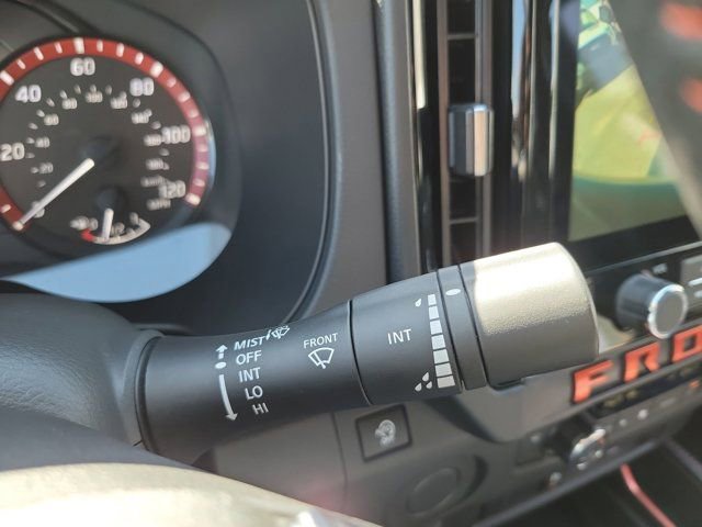 Used 2025 Nissan Frontier Pro-X RWD image 26
