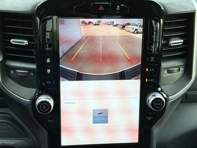 Used 2025 RAM 2500 Laramie AWD/4WD image 18