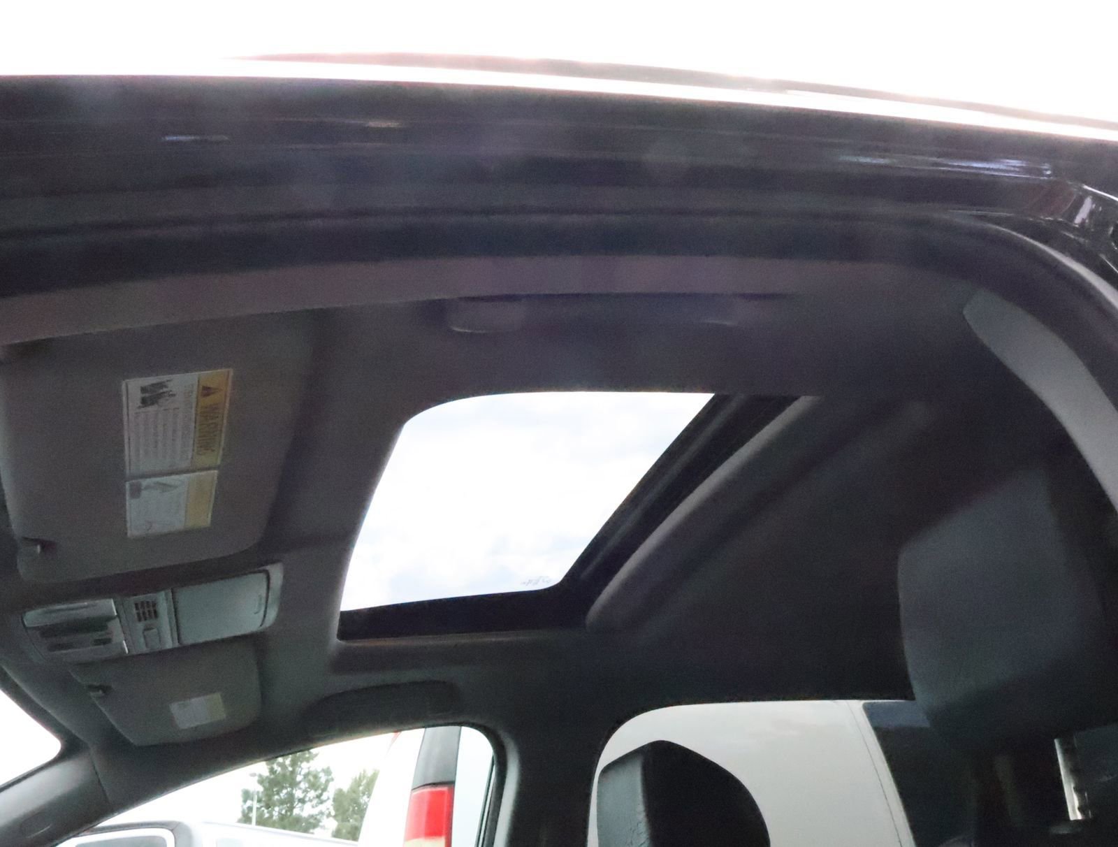 Used 2018 Honda CR-V Touring image 59