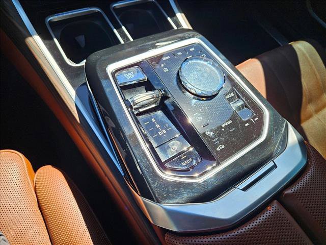 Certified 2023 BMW i7 xDrive60 AWD/4WD image 14