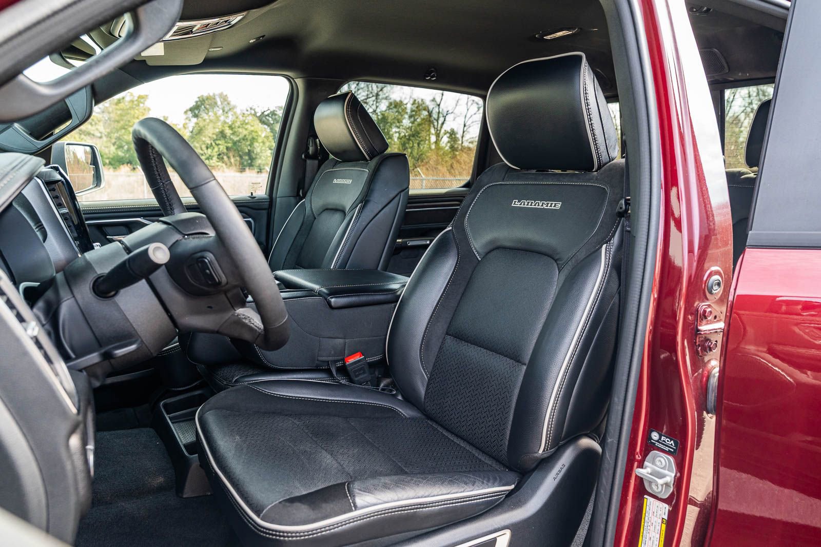 Used 2025 RAM 1500 Laramie image 22