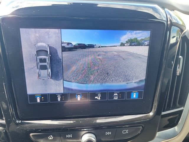 Used 2022 Chevrolet Traverse LT w/ LT Premium Package AWD/4WD image 55