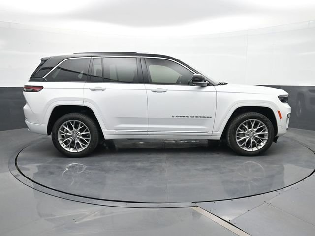 Used 2023 Jeep Grand Cherokee Summit image 23