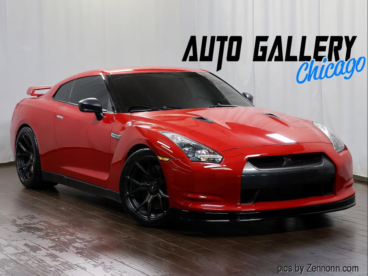 Used 2010 Nissan GT-R Premium AWD/4WD image 1