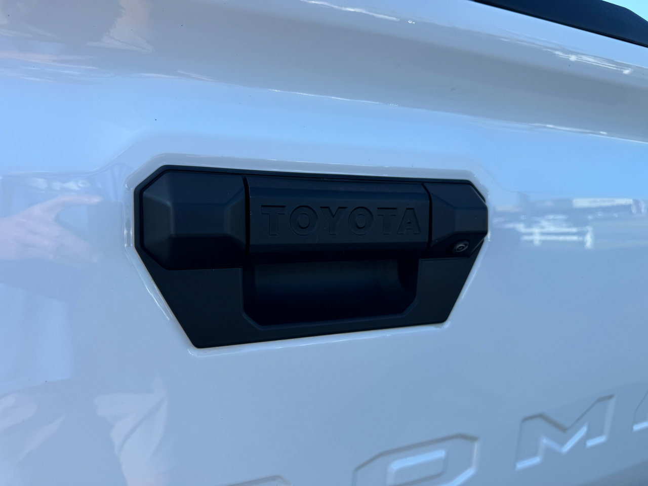 Used 2024 Toyota Tacoma SR5 image 8