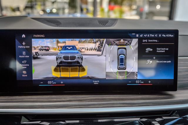 Used 2023 BMW X7 xDrive40i w/ M Sport Package image 26