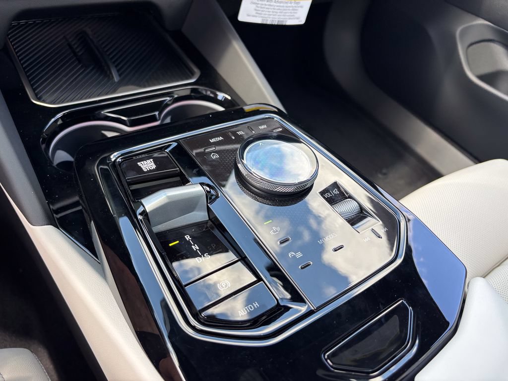 New 2027 BMW 530i xDrive w/ Premium Package AWD/4WD image 29