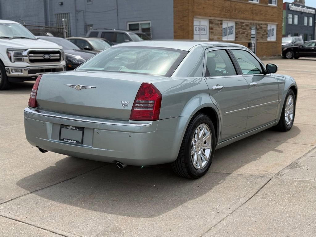 Used 2005 Chrysler 300 C w/ Navigation & Sound Group II RWD image 6